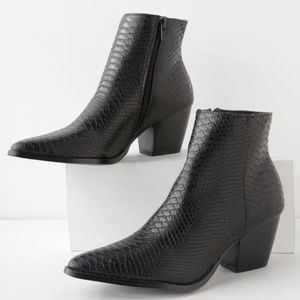 Lulu’s x Matisse Spirit Black Snake Pointed Toe Ankle Booties